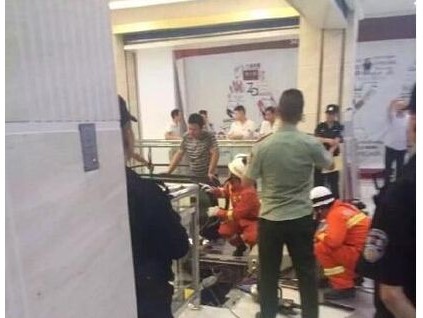 全國(guó)應(yīng)加設(shè)統(tǒng)一的電梯安全檢查、宣傳月