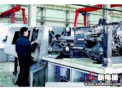 技術工人、工匠們要漲工資了嗎？看看代表委員們怎么說！