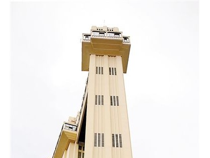 薩爾瓦多一大奇觀——“拉塞爾達(dá)”巨型電梯