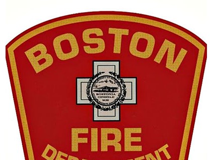 美國波士頓男子在電梯井道內墜落致重傷