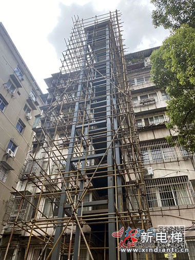 00303098193_f7f5dc18