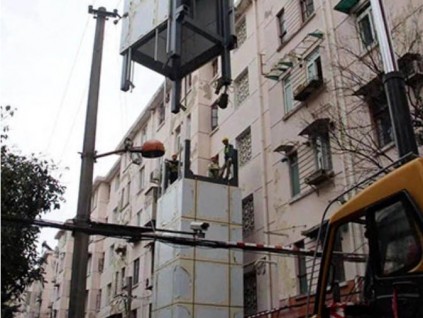 “造電梯”的也會(huì)“加電梯”！上海三菱助更多“懸空老人”圓電梯夢