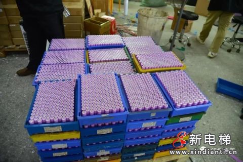 74c3d82a156cee8ebc1b8a8e6cd6c94e_480x-_80