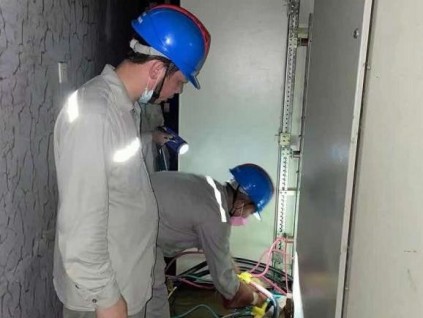 電梯罷工？發(fā)電車徹夜堅守，護航鄭州的你“一鍵回家”