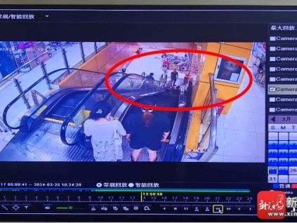 海南?？冢阂簧虉鲎詣?dòng)扶梯“帶病”運(yùn)行致人摔傷，電梯維保記錄涉嫌造假