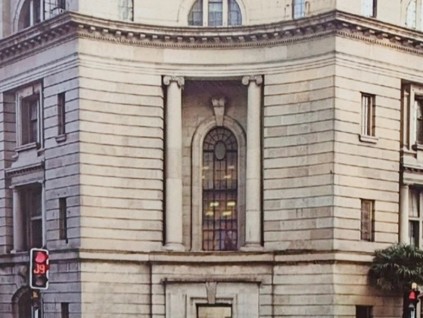 百年電梯 修舊如故|上海三菱定制化改造服務(wù)煥活“古董電梯”