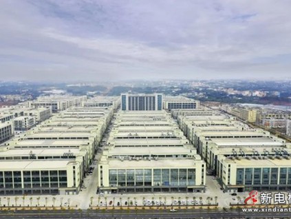 載重12噸！為贛州現(xiàn)代家具產(chǎn)業(yè)搭建高效通道