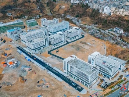 恒達(dá)富士大噸位載貨電梯助力云南鎮(zhèn)雄縣易遷后扶紡織服裝產(chǎn)業(yè)園崛起賦能添彩