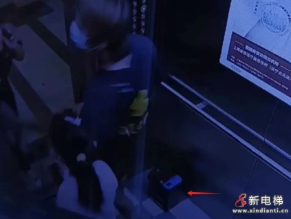 電池在電梯內(nèi)可能因短路、過熱而爆炸或引發(fā)火災