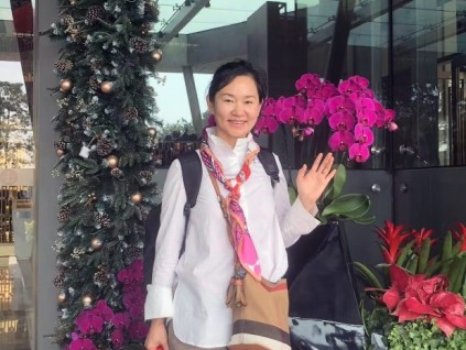 新電梯網(wǎng)鄧麗麗總裁新年賀詞，順應(yīng)時(shí)代潮流，逐光而行！