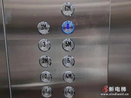 上海長寧一小區(qū)6層的錯層戶型加裝電梯后變成電梯直接入戶“全市首例”！