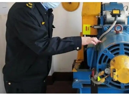 上海某電梯公司未按要求維保 致醫(yī)院電梯“困人”被罰4.5萬(wàn)元