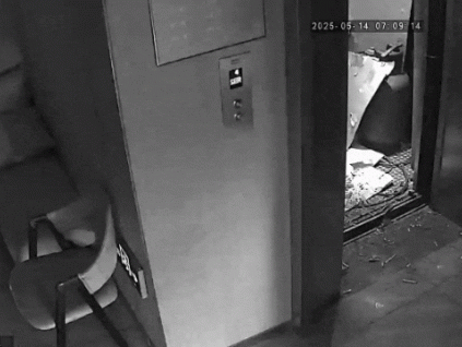 浙江臺州換電梯時氣割生銹的螺絲釘 火花引燃電梯轎廂內(nèi)可燃物引發(fā)火災事故