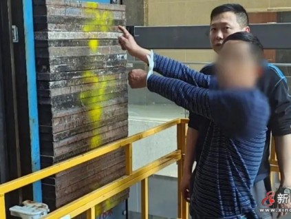 重慶萬州區(qū)電梯頻繁故障 經(jīng)檢修發(fā)現(xiàn)電梯配重塊被盜