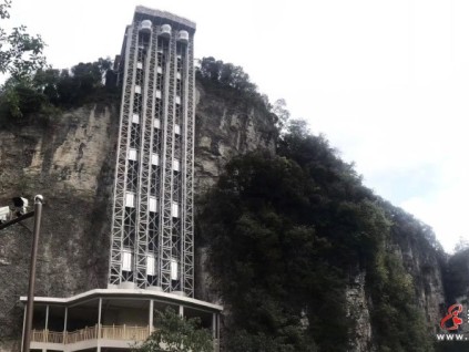 暑期必打卡！萊茵電梯“魔法通道”帶你解鎖景區(qū)隱藏美景