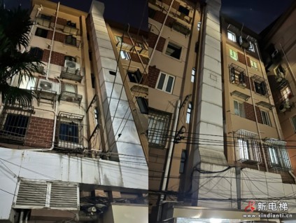 上海長(zhǎng)寧一小區(qū)加裝電梯程序完備 兩個(gè)大煙道成攔路虎 協(xié)調(diào)多年無果