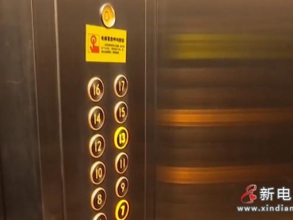 四川巴中老舊小區(qū)加裝電梯：破解爬樓難，開啟上樓易